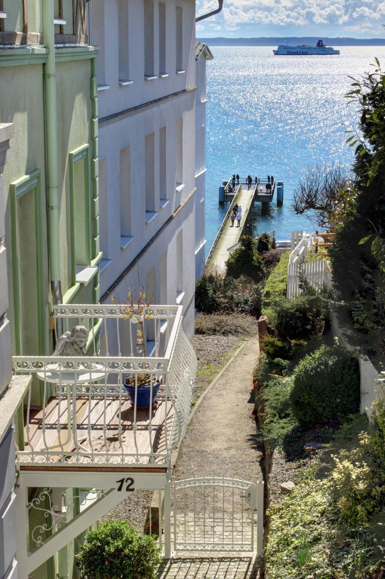 Villa Fernsicht - Wohnung Nr 1 - Mit Meerblick Sassnitz Buitenkant foto